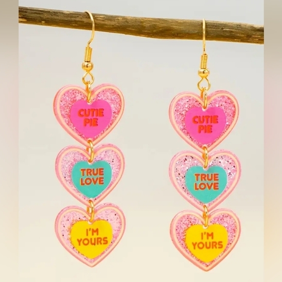 Elegant Triple Heart Dangle Earrings - 1 Pair with "TRUE LOVE" & "I'M YOURS" Ins - Picture 3 of 4